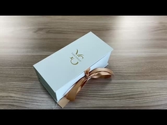 Custom Logo Soft White Paper Boxes Cosmetic Perfume Packaging Gift Box with Satin